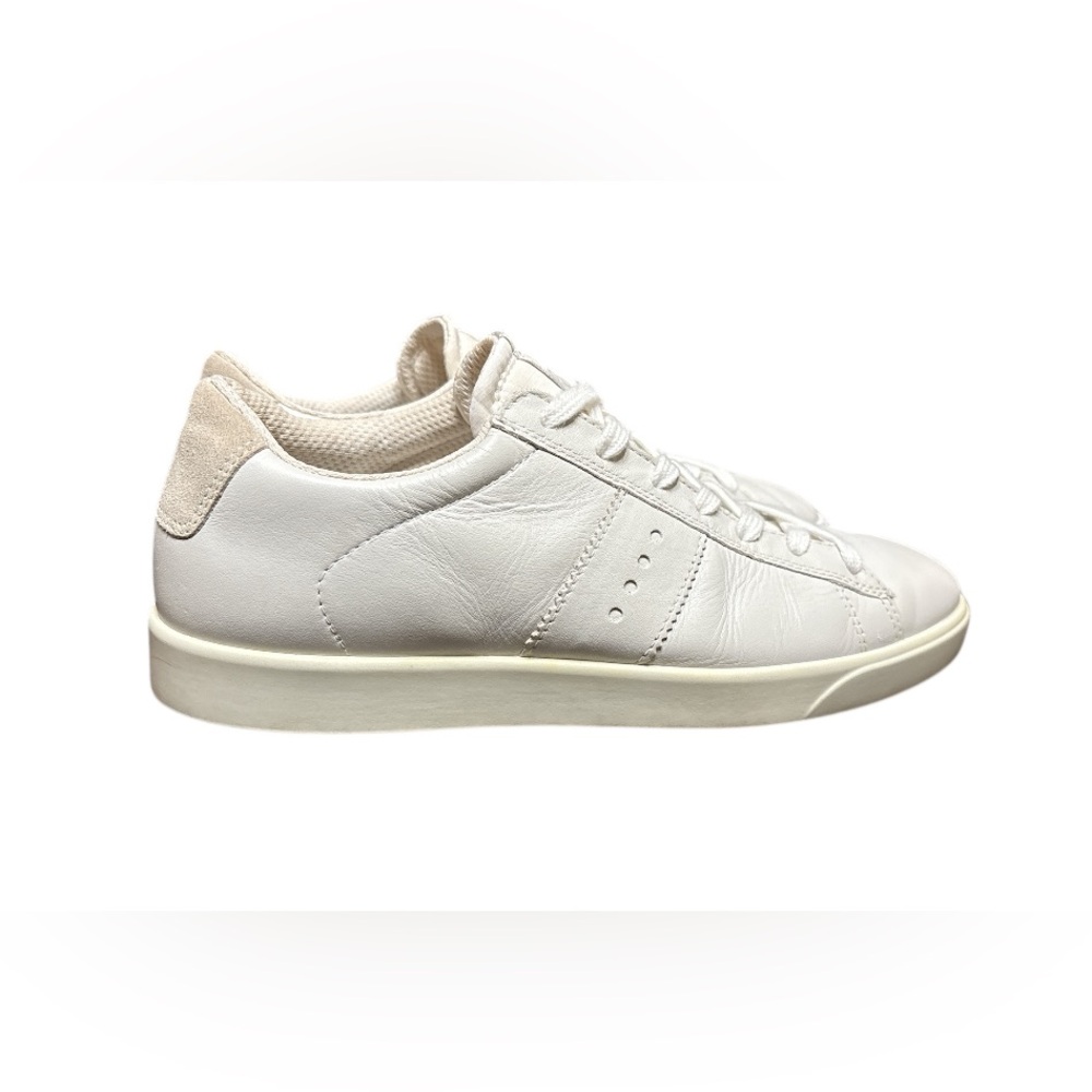 Ecco Men’s Street Lite Retro Leather Sneaker,Size 10-10.5
